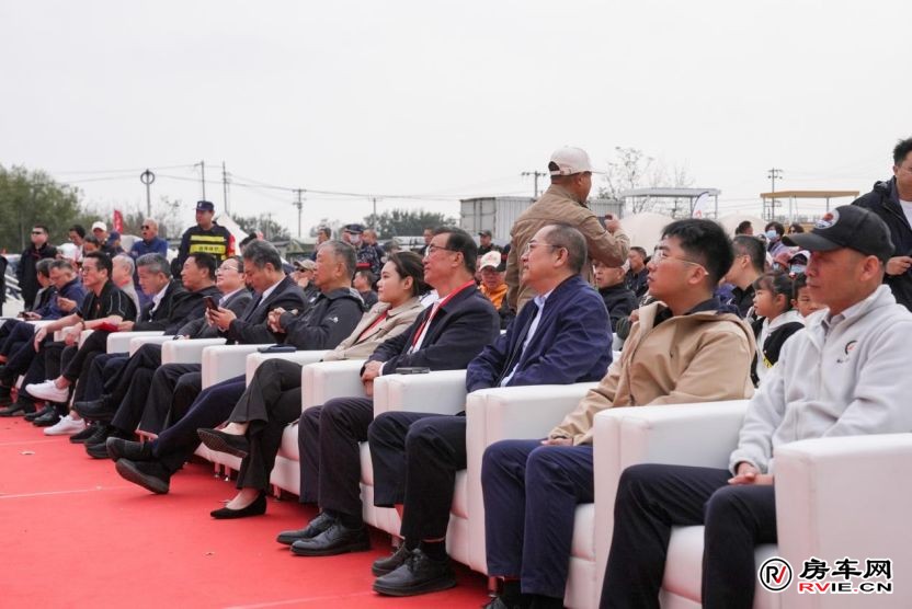 聚势产业新机遇 共启露营新征程|2026第45届北京房车露营博览会暨北京房车时代露营公园启动仪式盛大启幕