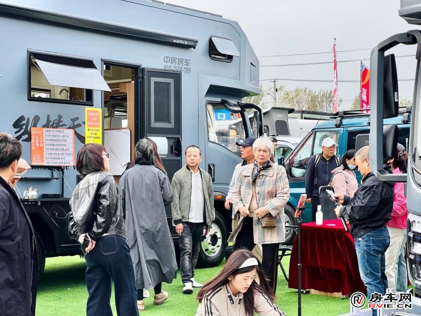 聚势产业新机遇 共启露营新征程|2026第45届北京房车露营博览会暨北京房车时代露营公园启动仪式盛大启幕