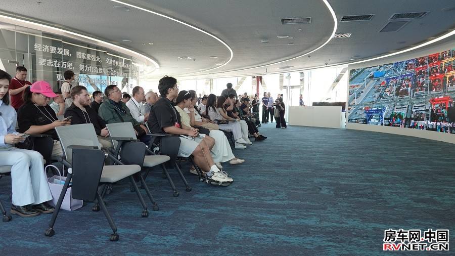 上合嘉宾盛赞天津:智慧科技、职业教育与文化融合之美
